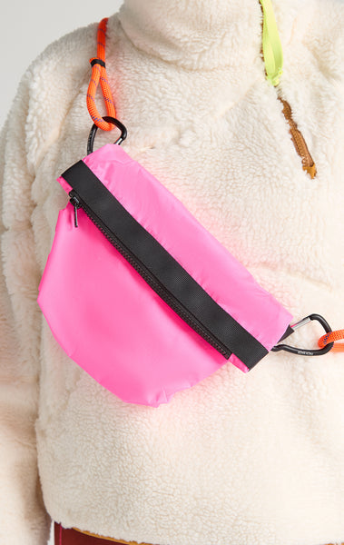 【DON'T ASK MY PLAN】SOFT GLOSSY CROSS BAG 2WAY PADDED MESSENGER BAG_BLACK - Don't Ask My Plan (DAMP